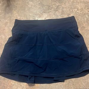 Size 4 navy lululemon skort